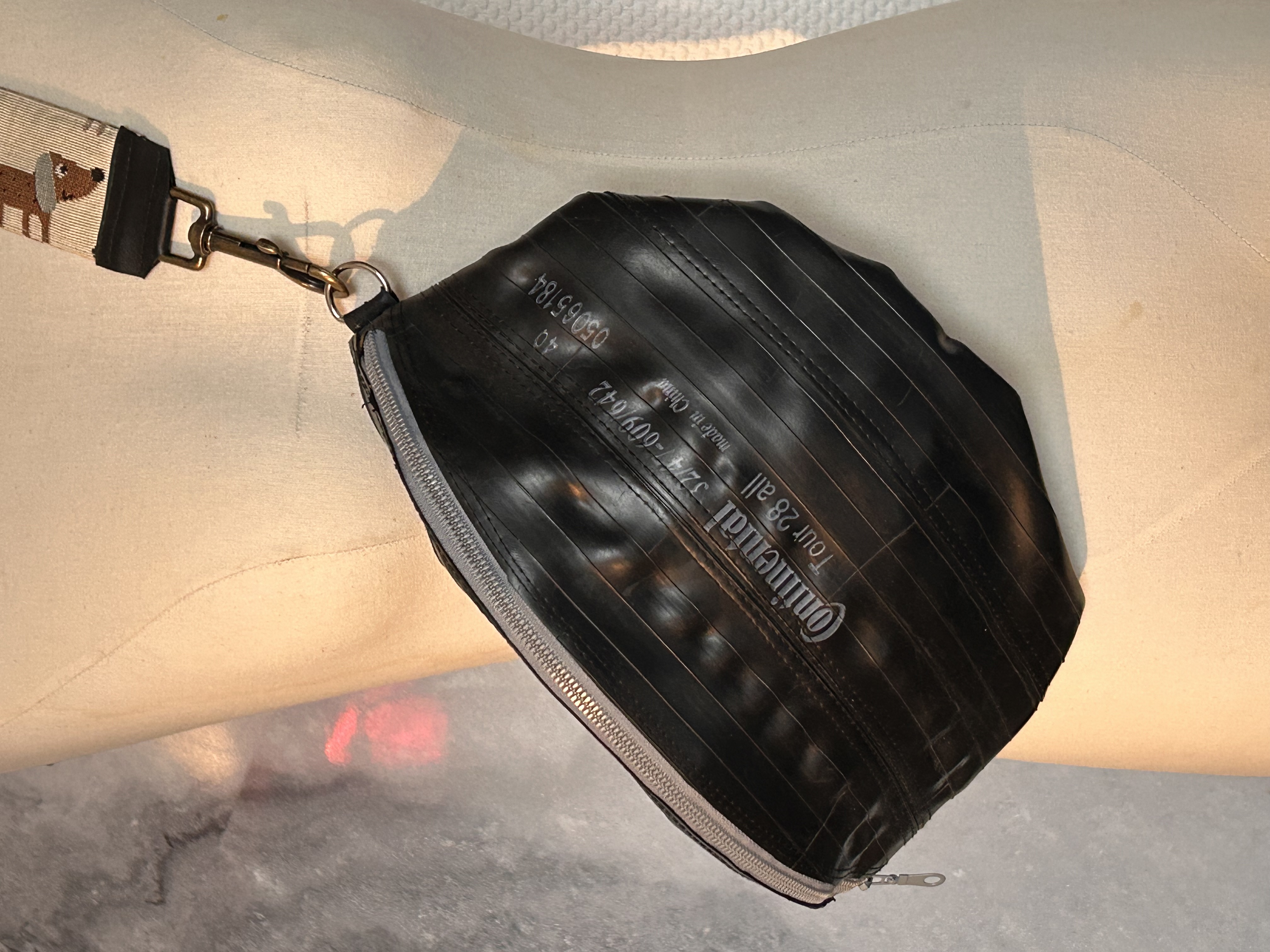 Crossbodytasche "Die Große" aus Fahrradschlauch