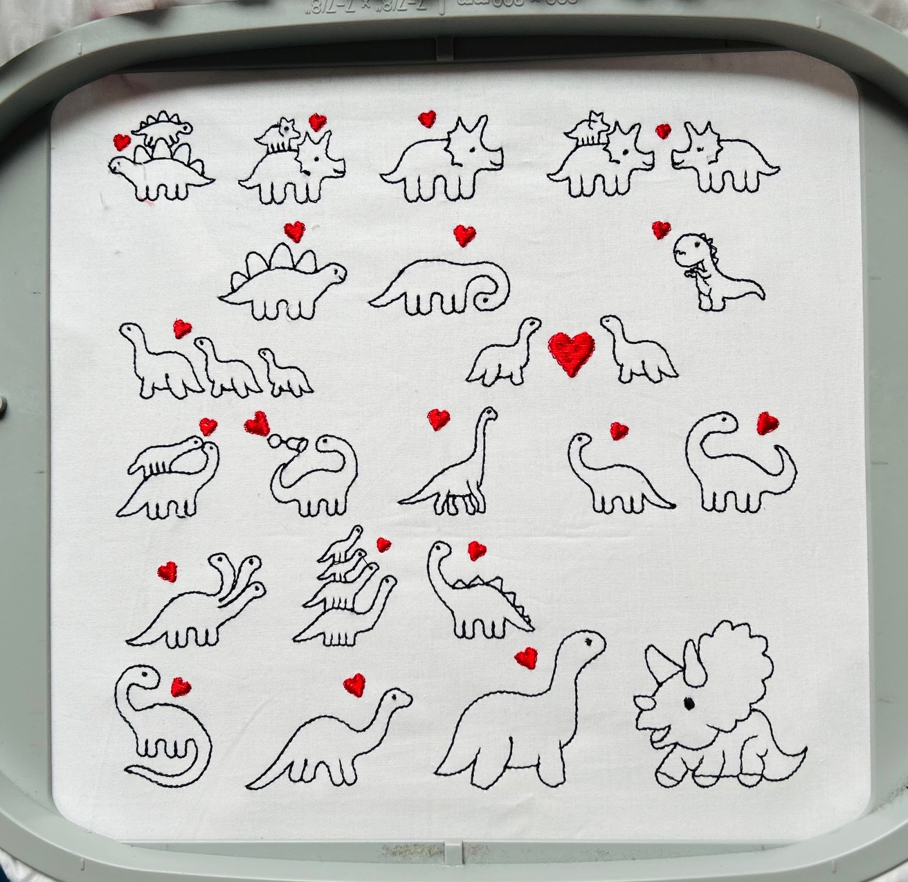 Stickdateien  "Dinoliebe" Dinosaurier - sofortiger Download